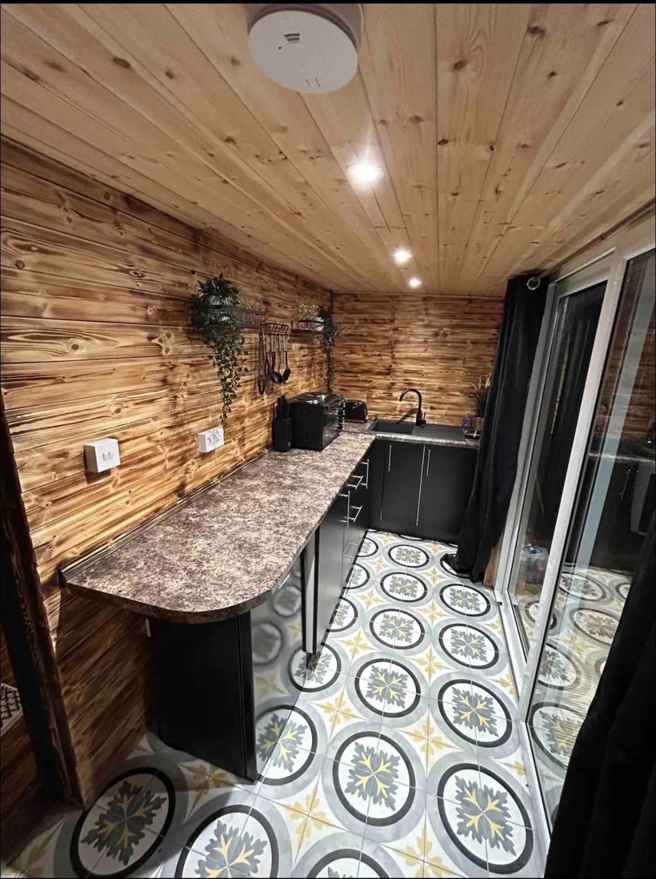 Cozy Cottage With Hot Tub! Cadnam Luaran gambar