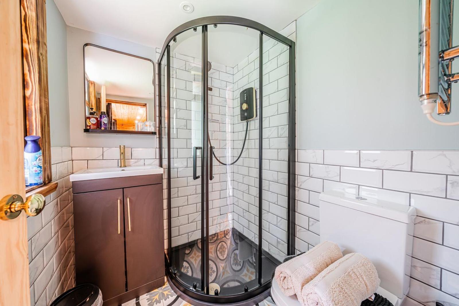 Cozy Cottage With Hot Tub! Cadnam Luaran gambar